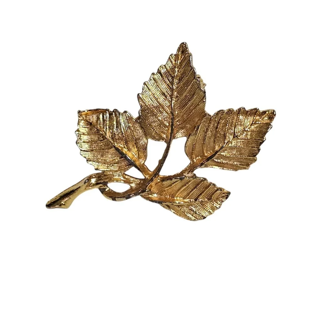 OFA Gold Leaf Brooch Pin Vintage Textured Maple Leaf Statement Jewelry‎